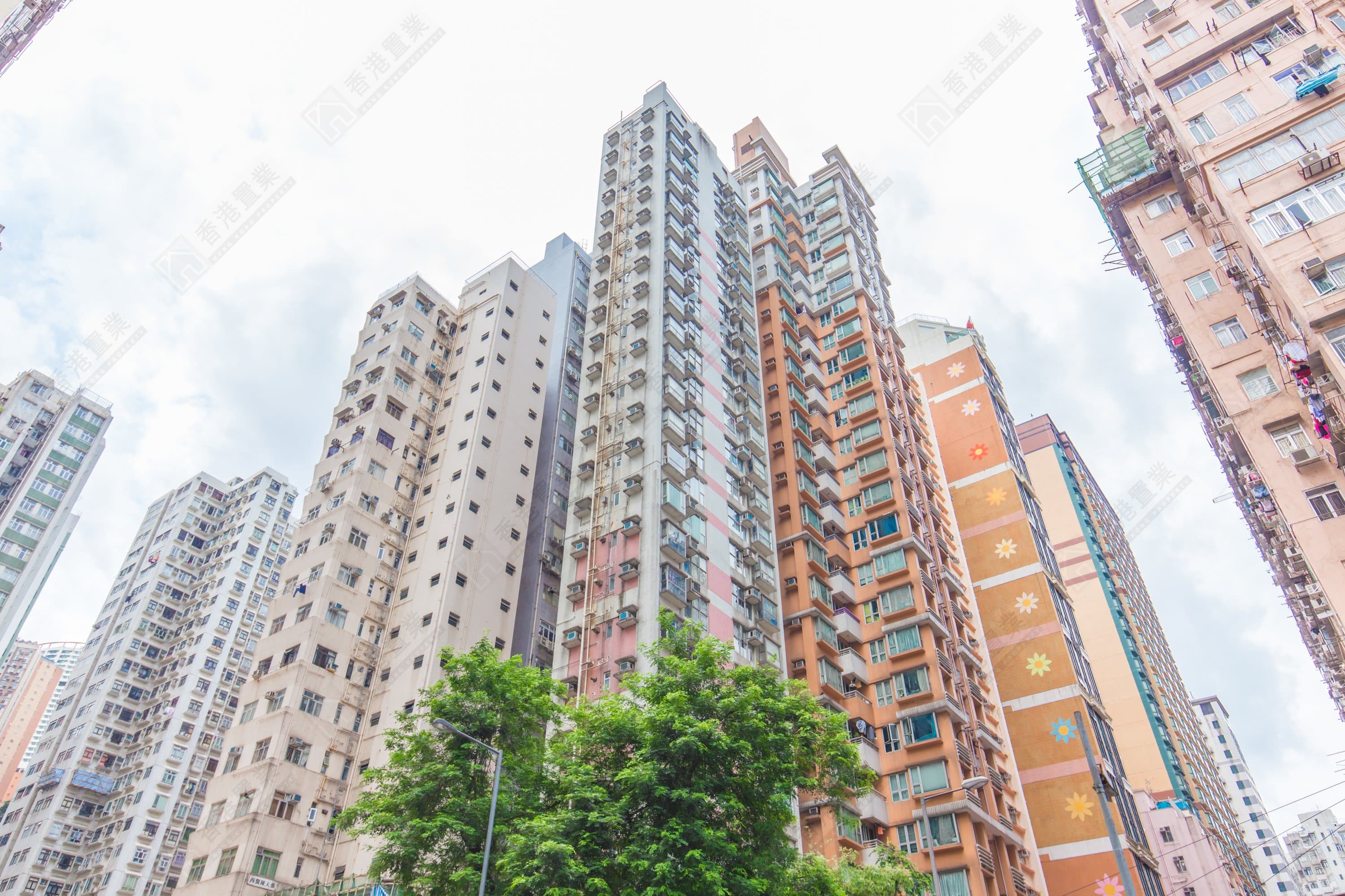 香港置業 / Midland photo database via HKP: 富蘭苑 exterior at 糖水道5號, the building containing the target home; not a care-home interior photo