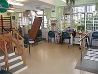 香港中國婦女會黃陳淑英紀念護理安老院 official website: 物理治療室