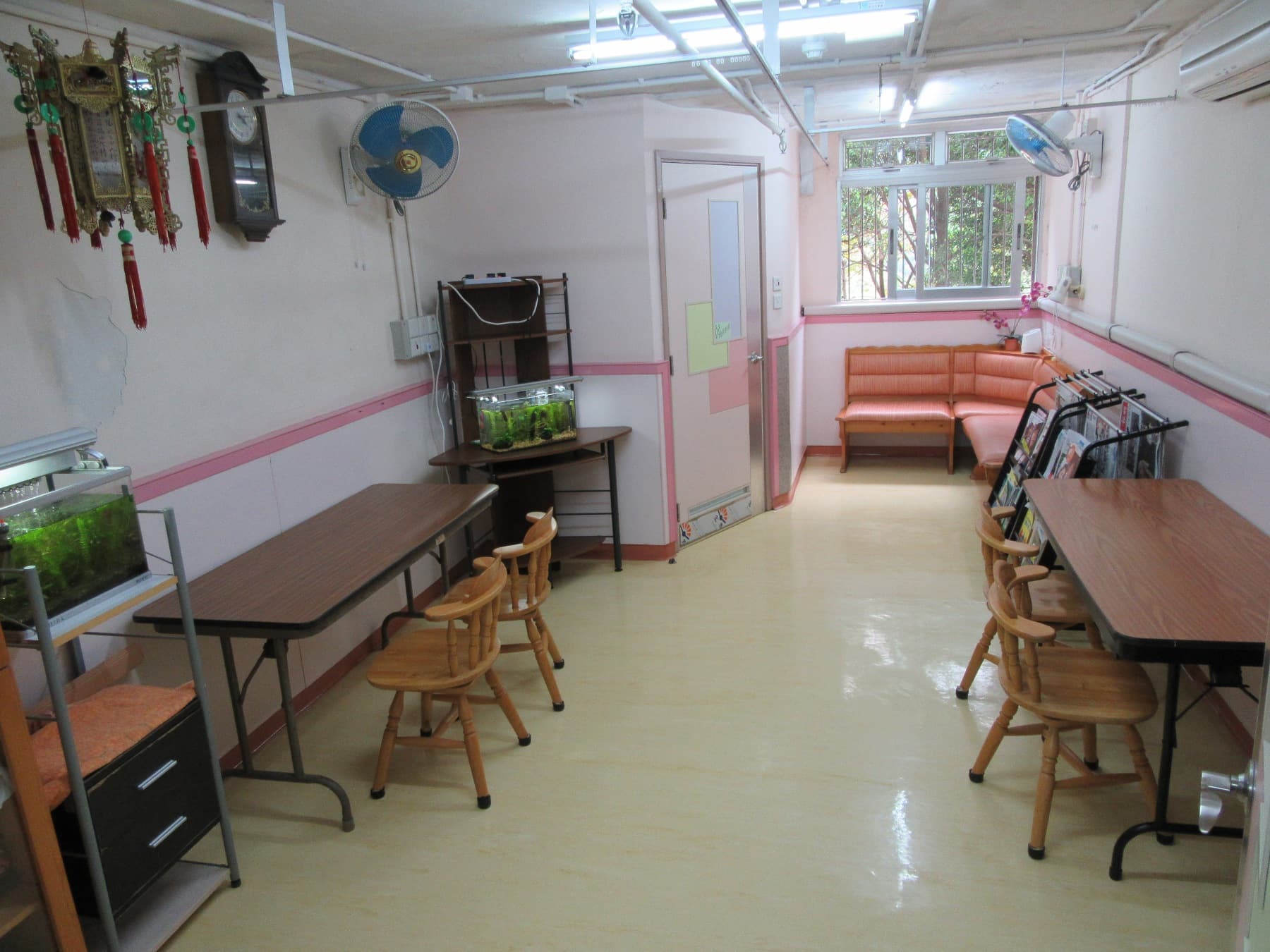 SWD Elderly Information profile; alt=活動區/客廳/飯廳; https://www.elderlyinfo.swd.gov.hk/tc/content/kowloon-womens-welfare-club-wong-cheung-kin-memorial-hostel-elderly