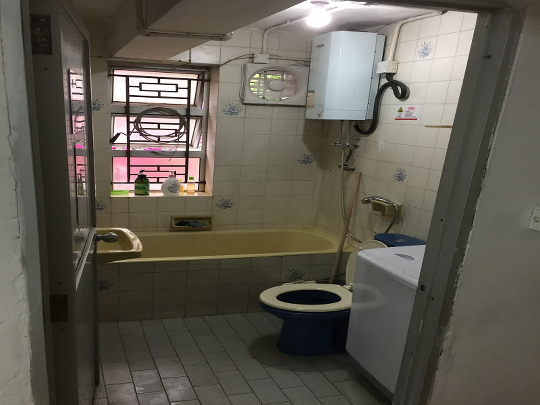 SWD Elderly Information Website - 萬福護理院 L0586 洗手間/浴室