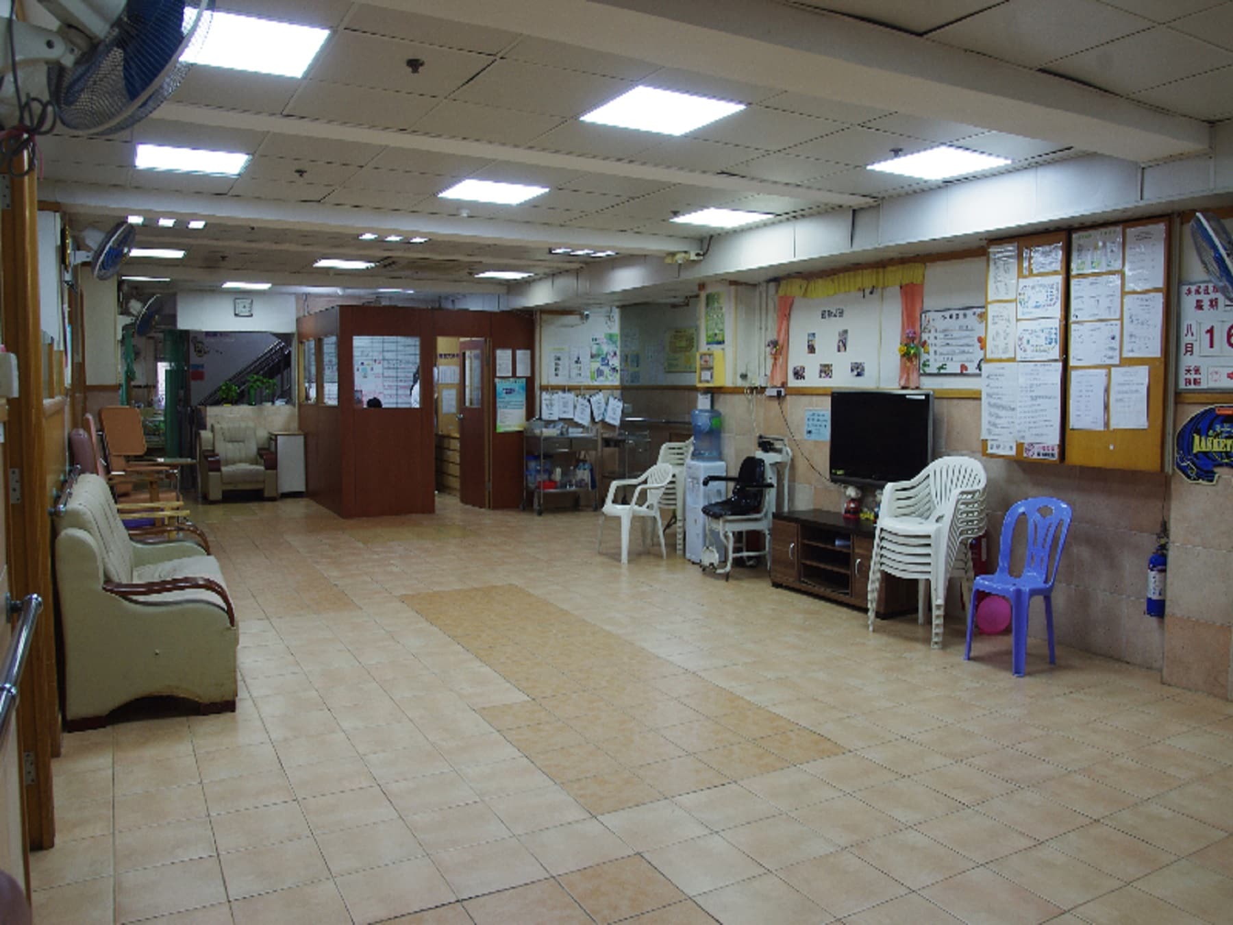 SWD Elderly Information profile L0949: 活動區/客廳/飯廳
