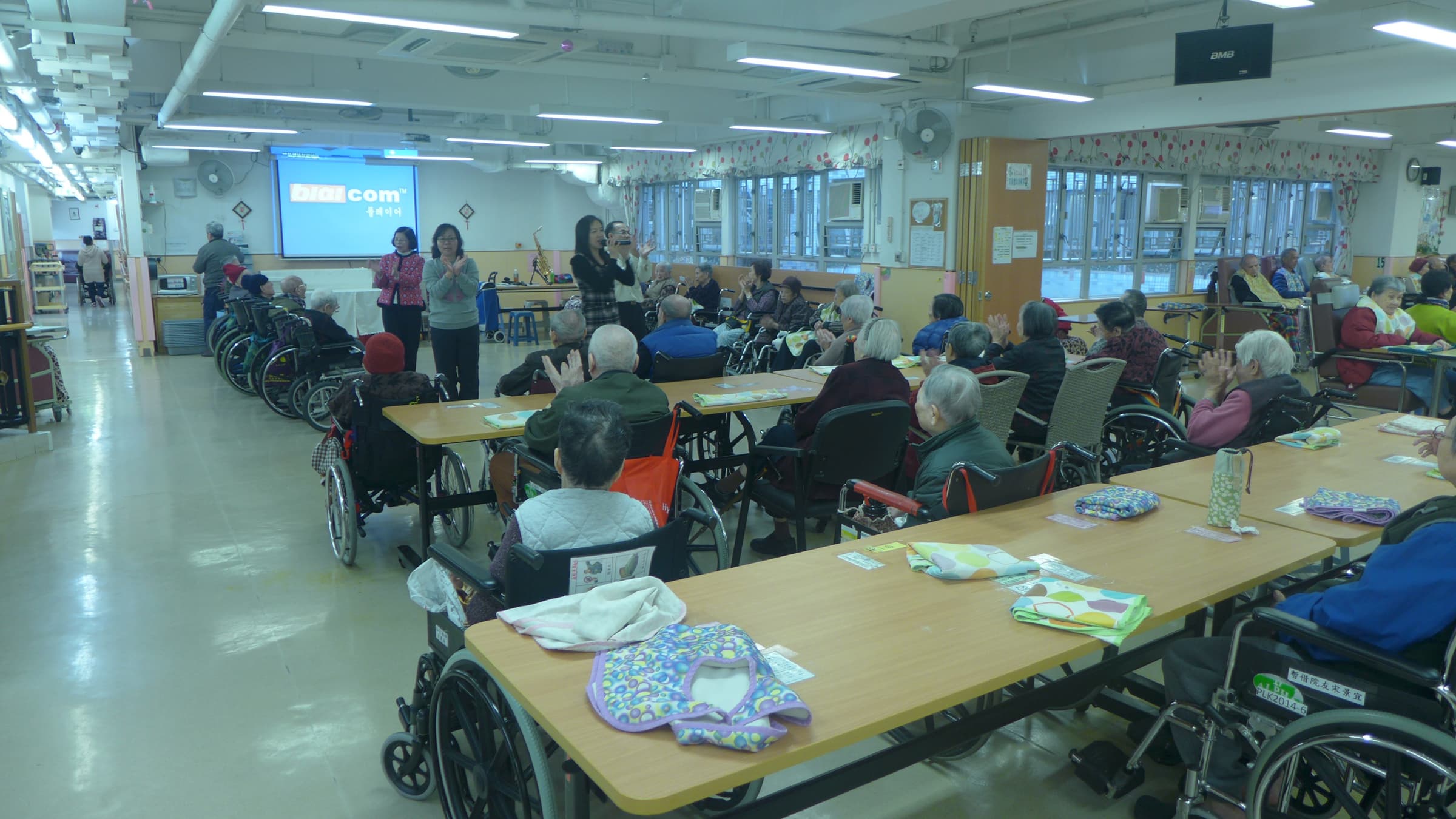 https://www.elderlyinfo.swd.gov.hk/tc/content/po-leung-kuk-eco-home-senior-cum-sunny-green-day-care-centre-senior (SWD gallery alt: 興趣班)