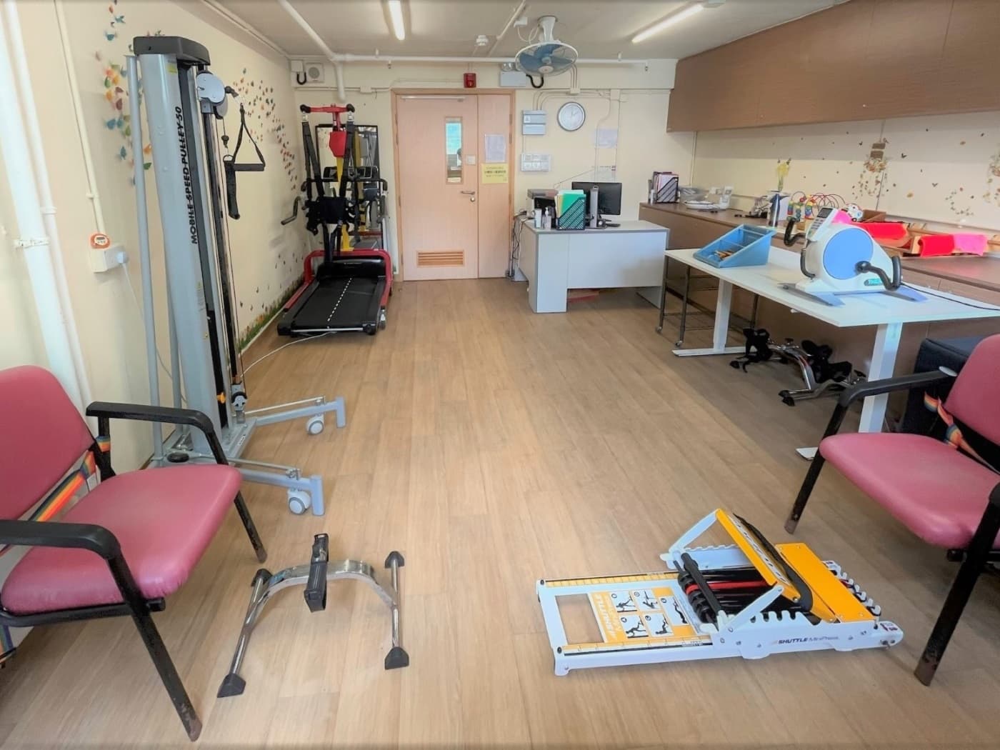 SWD Elderly Information Website: Physiotherapy Room / 物理治療室