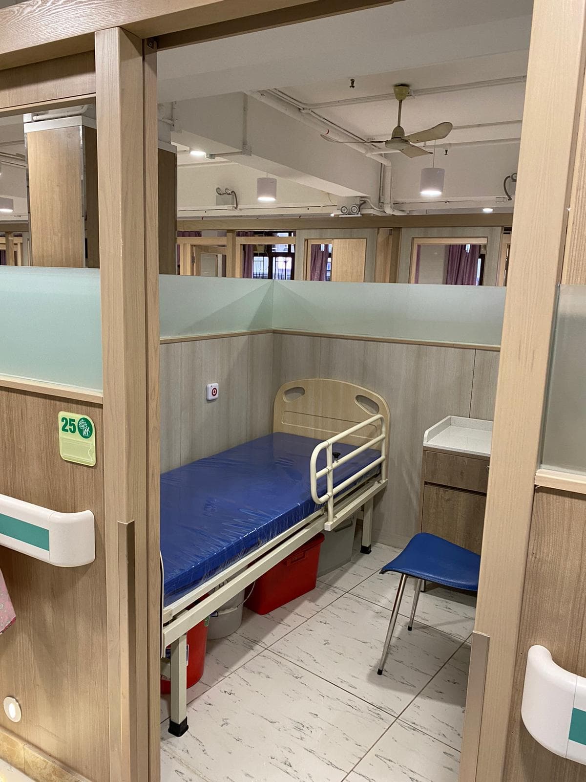 Social Welfare Department Elderly Information Website: 惠康護老中心 房間
