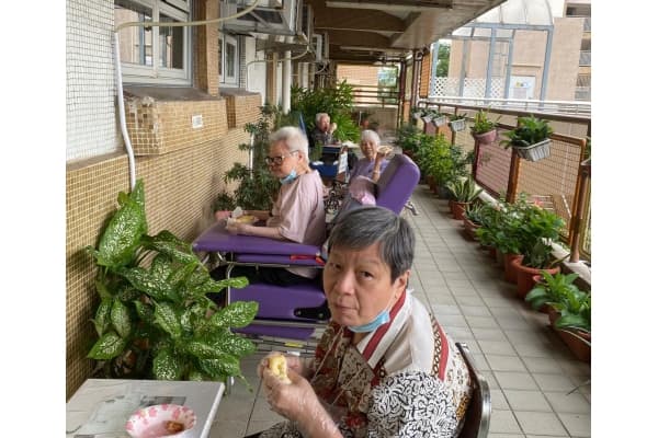 香港東區婦女福利會黃鳳亭頤安苑 official operator page; alt=夏日水果嘉年華1