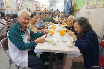 https://www.yanchai.org.hk/services/social-services/elderly-services